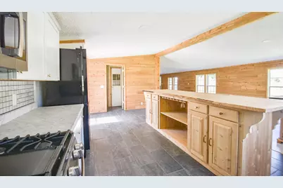 1040 Main Drive, Montgomery, MI 49255 - Photo 7