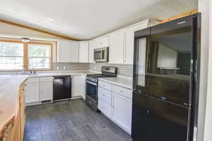 1040 Main Dr, Montgomery, MI 49255 - Photo 5