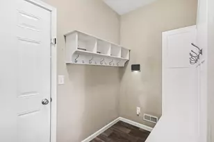 15 Beymoure St, Kalamazoo, MI 49009 - Photo 11