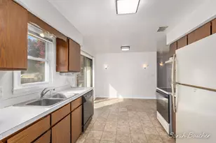 15129 Mitchell St, Grand Haven, MI 49417 - Photo 5