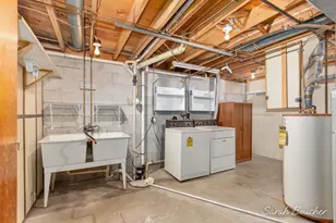 15129 Mitchell St, Grand Haven, MI 49417 - Photo 13