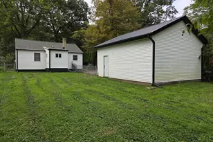 330 Robertson Ave, Battle Creek, MI 49015 - Photo 9