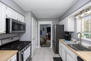 500 W Grove St, Greenville, MI 48838 - Photo 7