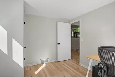 1931 Lonsdale Drive NE, Grand Rapids, MI 49503 - Photo 23