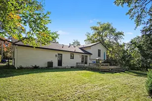 1931 Lonsdale Dr NE, Grand Rapids, MI 49503 - Photo 31