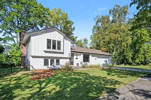 1931 Lonsdale Dr NE, Grand Rapids, MI 49503 - Photo 3