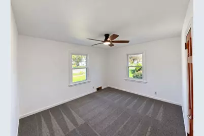 1922 Miles Avenue, Kalamazoo, MI 49001 - Photo 5