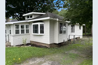 309 W Riverside Drive, Ionia, MI 48846 - Photo 3