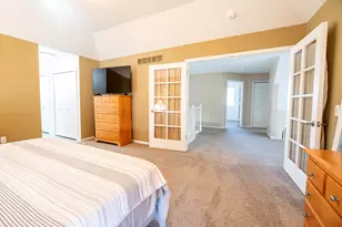 39244 Canterbury Dr, Harrison Township, MI 48045 - Photo 17