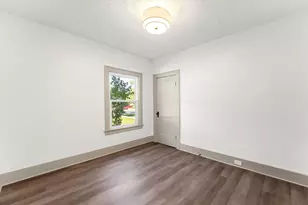 424 Van Raalte Ave, Holland, MI 49423 - Photo 37