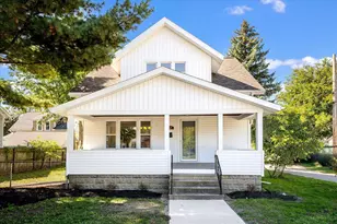 424 Van Raalte Ave, Holland, MI 49423 - Photo 1