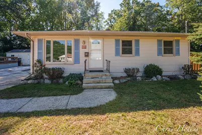 960 Walcott Street SW, Wyoming, MI 49509 - Photo 1