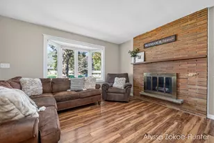 1938 Moerland Ct NW, Grand Rapids, MI 49504 - Photo 15