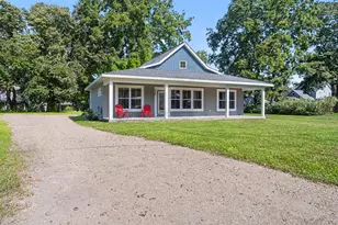 220 James St, Allegan, MI 49010 - Photo 3