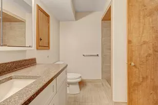 643 Crestview St, Holland, MI 49423 - Photo 33