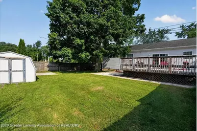 707 Sawyer Road, Lansing, MI 48911 - Photo 33