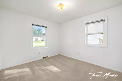 4582 Sutton Place SW, Grandville, MI 49418 - Photo 17
