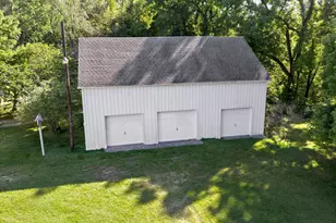 4750 N Coloma Rd, Coloma, MI 49038 - Photo 7