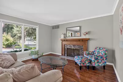 1325 Austscot Drive, Jackson, MI 49203 - Photo 7