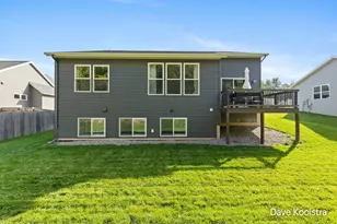 1657 Mulligan Dr SW, Wyoming, MI 49519 - Photo 35