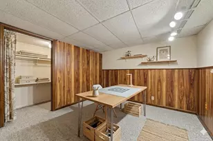 905 Medford Ct, Rochester Hills, MI 48307 - Photo 11
