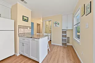 905 Medford Ct, Rochester Hills, MI 48307 - Photo 5