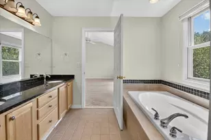 1041 Bicentennial Pkwy, Ann Arbor, MI 48108 - Photo 25
