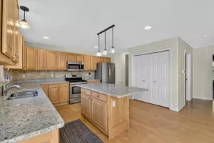1041 Bicentennial Pkwy, Ann Arbor, MI 48108 - Photo 7