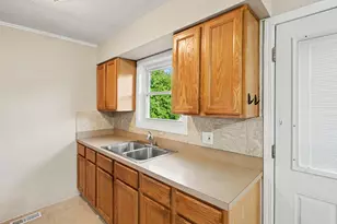 3460 La Salle Dr, Ann Arbor, MI 48108 - Photo 5