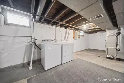 1362 Columbia Avenue NE, Grand Rapids, MI 49505 - Photo 29