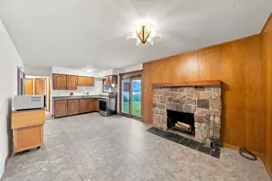 223 Harper Dr, Saline, MI 48176 - Photo 7