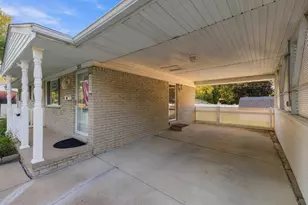 223 Harper Dr, Saline, MI 48176 - Photo 3