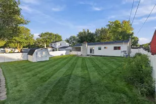 223 Harper Dr, Saline, MI 48176 - Photo 37