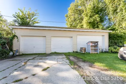 420 Monroe Avenue, Grand Haven, MI 49417 - Photo 9