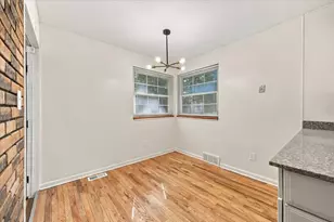16165 Riverview St, Detroit, MI 48219 - Photo 9