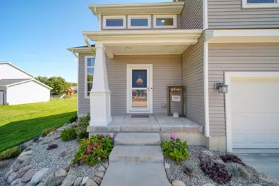 453 N Constitution Avenue, Brooklyn, MI 49230 - Photo 5