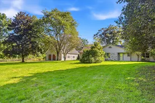 2785 Pearson Rd, Milford, MI 48380 - Photo 3