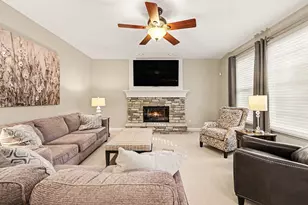 1270 Waterways Dr, Ann Arbor, MI 48108 - Photo 25
