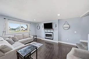 195 Southern Shores Dr, Brooklyn, MI 49230 - Photo 9