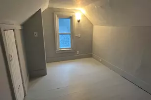 526 Davis St, Manistee, MI 49660 - Photo 21
