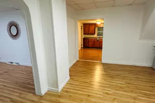 526 Davis St, Manistee, MI 49660 - Photo 9