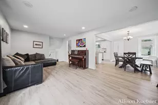 910 Mulford Dr SE, Grand Rapids, MI 49507 - Photo 11