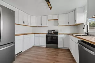 14471 Frances Ave, Battle Creek, MI 49017 - Photo 7