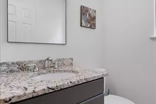 608 Heritage Cir, Fenton, MI 48430 - Photo 25
