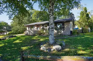 2009 Darby Dr, Lansing, MI 48906 - Photo 3