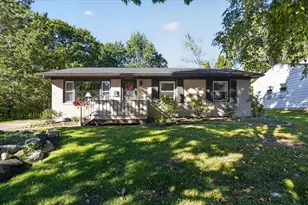 2009 Darby Dr, Lansing, MI 48906 - Photo 1