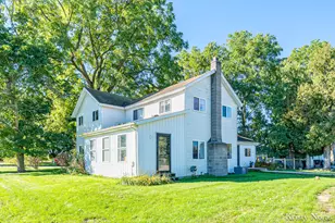 6346 S Sheridan Rd, Sheridan, MI 48884 - Photo 1