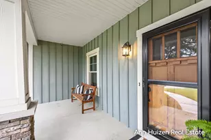 5330 Stevendale Dr, Hudsonville, MI 49426 - Photo 3
