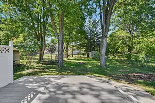 409 Forrest St, Wayland, MI 49348 - Photo 15