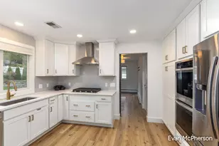 1805 Edgewood Ave SE, Grand Rapids, MI 49506 - Photo 11